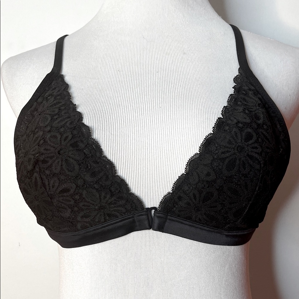 Victoria's Secret Black Floral Lace Bralette